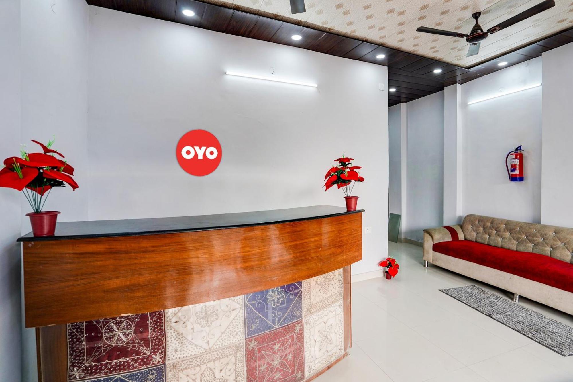 Oyo Flagship Evergreen Tower Hotel Ghaziabad Zewnętrze zdjęcie